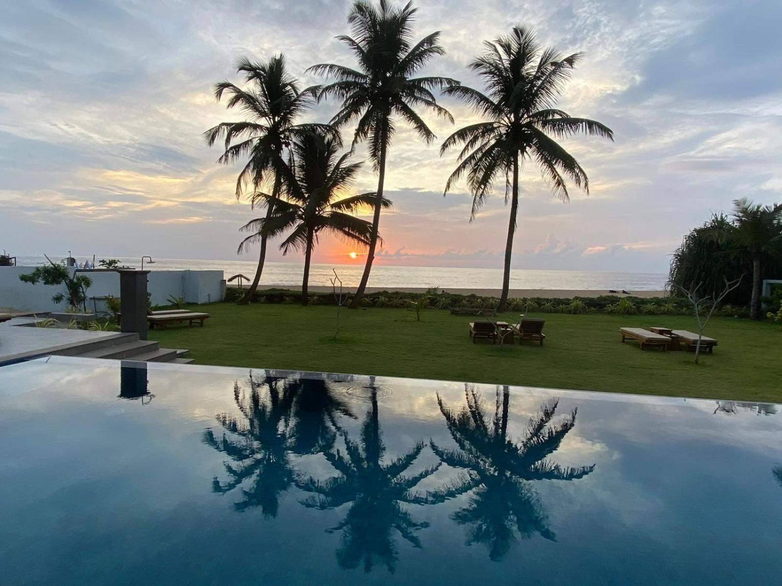 Sea Star Boutique Hotel Hikkaduwa Exterior photo